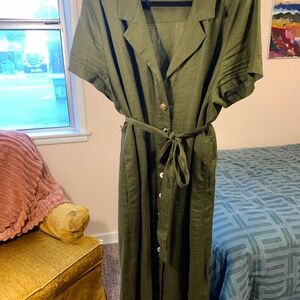 Green linen Quince dress